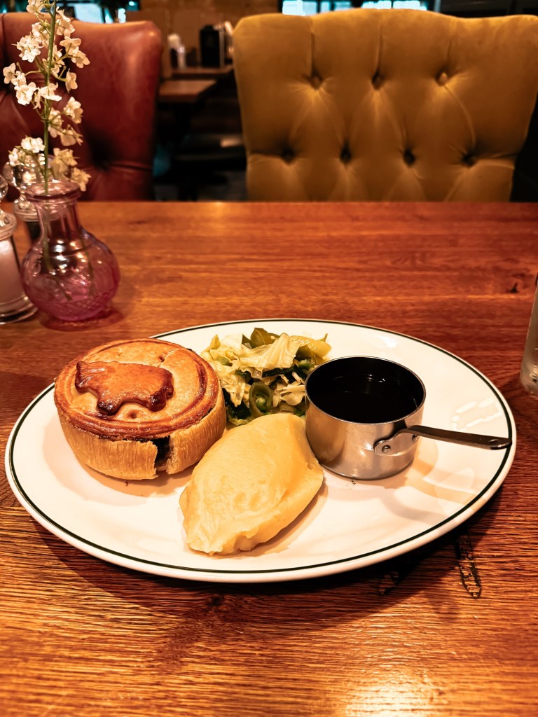 The best meatpie ever in Blackbird Pub in Earl's Court